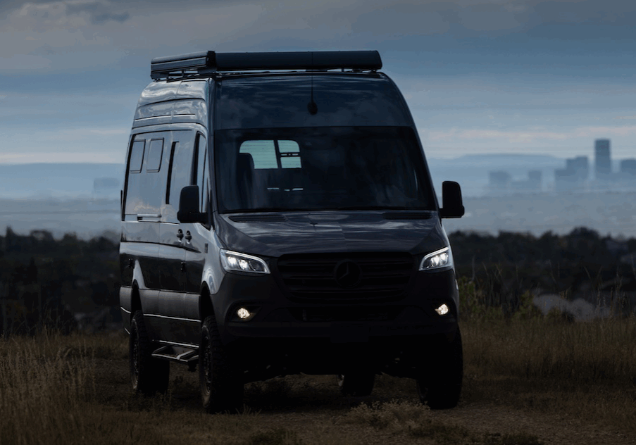 TOURIG-custom-sprinter-stealth6-3